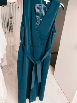 Jumpsuit Overall blau Gr. 44 mit Bindegürtel