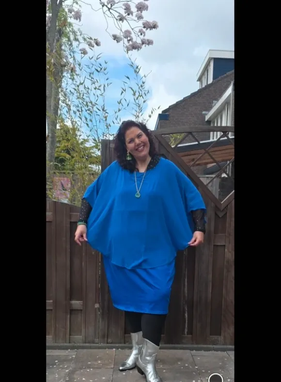 🌸Jurk schiterende kleur 🌸hip hot trendy #uniek# mooie kwaliteit trendsetter#!
