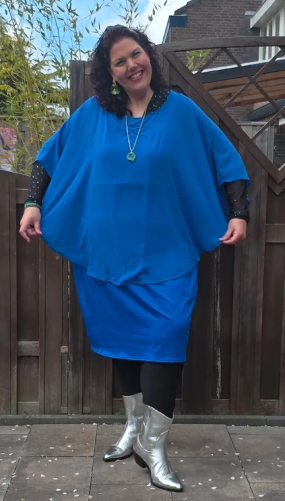 🌸Jurk schiterende kleur 🌸hip hot trendy #uniek# mooie kwaliteit trendsetter#!