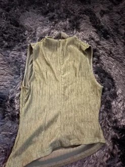 kaki sommer oberteil
