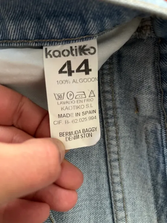 Kaotiko kurze Hose 44