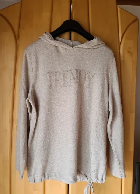 Kapuzenpulli, Lisa Tossa, XL