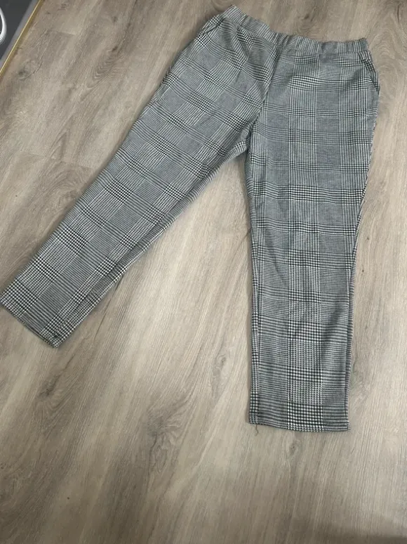 Karierte Stoffhose Größe 40
