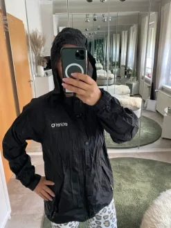 Klassische Regenjacke