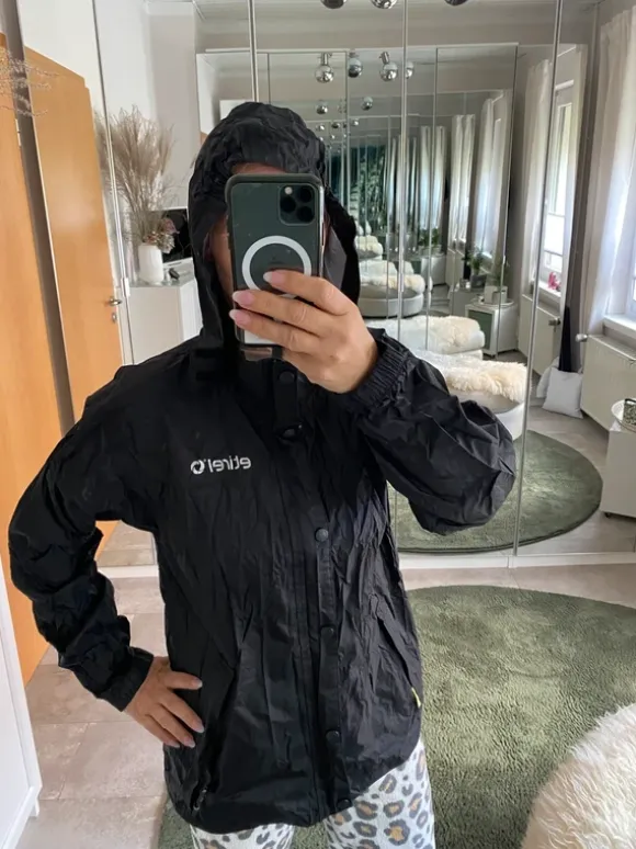 Klassische Regenjacke