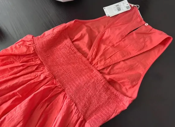 Kleid von Mango