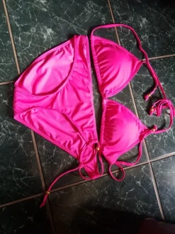 Knallpinker Bindebikini / neuwertig