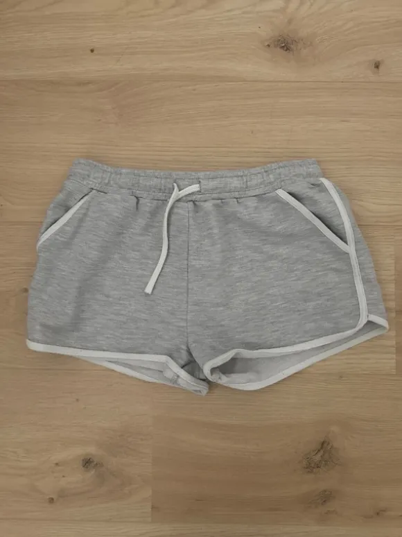 Korte broek maat xs