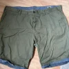 Kurze Chino