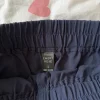 Kurze elegante Hose