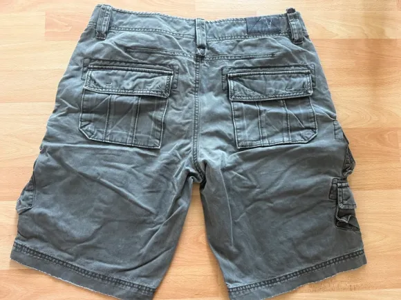 Kurze Hose