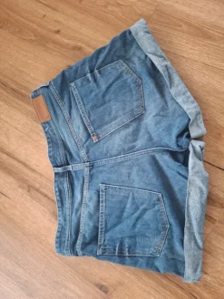 Kurze Hose/Short