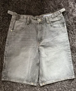 Kurze Jeans