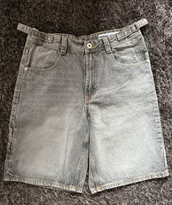 Kurze Jeans