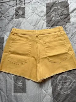 kurze Jeans