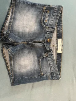 Kurze Jeans