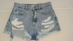 Kurze Jeanshose/Short von Pull&Bear, Gr. 36