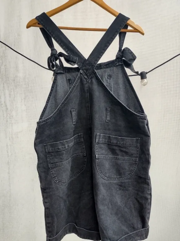 Kurze Jeanslatzhose