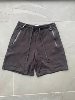 Kurze Jogginghose