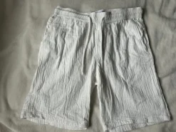 Kurze Leinenhose weiß