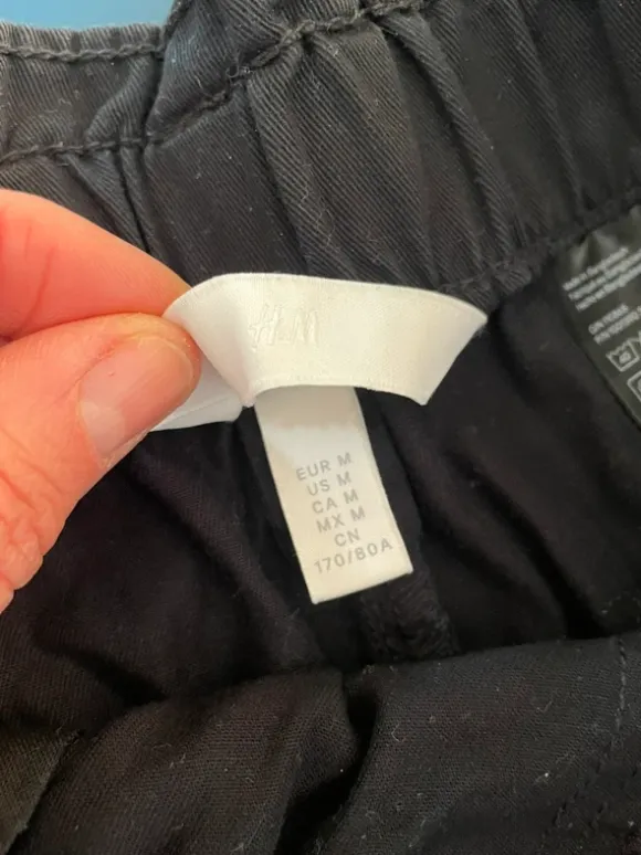 Kurze schwarze Shorts H&M gr M