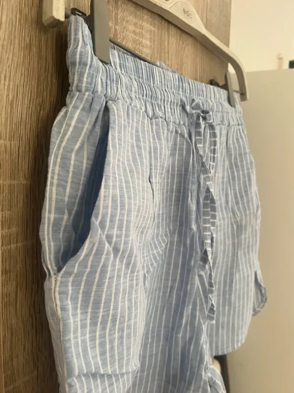 Kurze Shorts