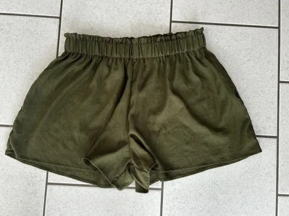 Kurze Sommerhose XL/44