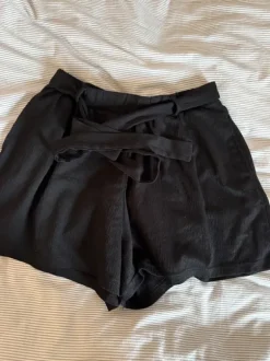 Kurze Stoff Shorts