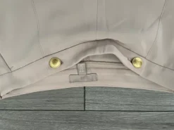 Kurze Stoffhose