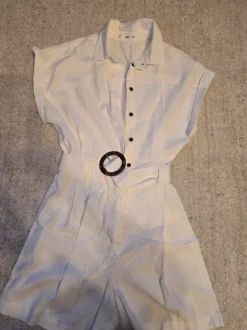 Kurze Weiße Overall