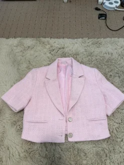 Kurzer Blazer rosa