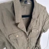 Kurzer Jumpsuit in Leinenoptik zum Knöpfen