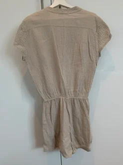 Kurzer Jumpsuit von SassyClassy