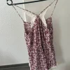Kurzer Jumpsuite mit Spitze pink H&M Gr. 34