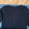 Kurzer Pullover