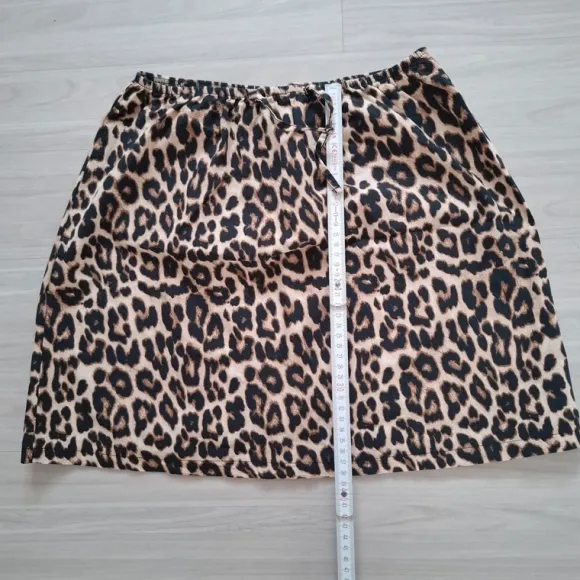 Kurzer Rock Animal mit Leopardenmuster und Gummizugbund