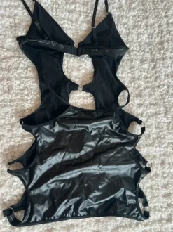 Kurzes Kleid schwarz Party Nachtwäsche