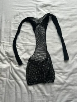 Kurzes und Rückenfreies Netzkleid