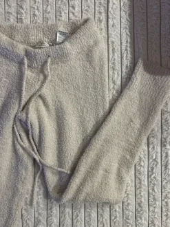 Kuschelige Flauschhose Größe M