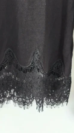Langarmshirt mit Spitze