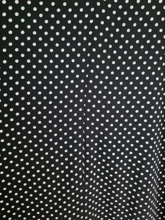 Lange jurk met polkadot stippen maat 52 54