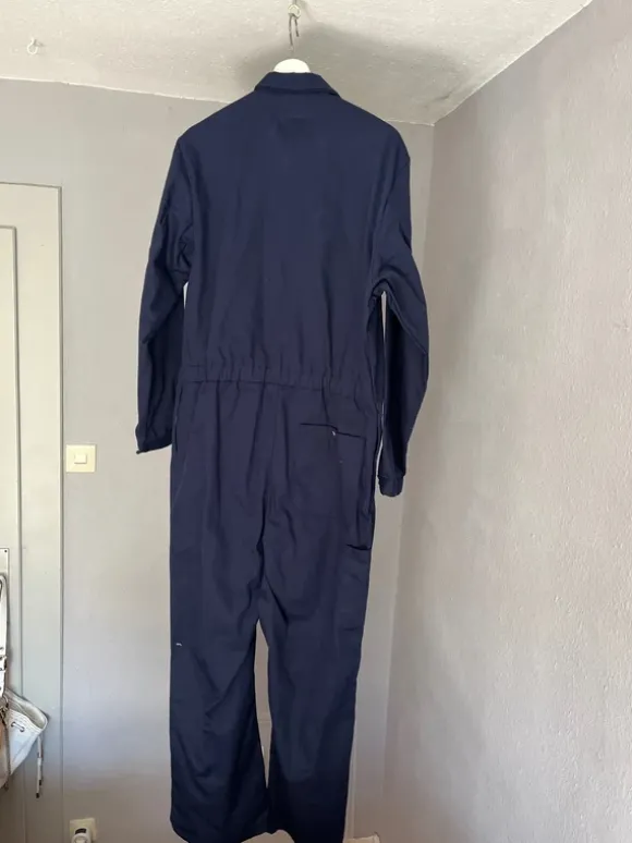 Langärmeliger Blaumann