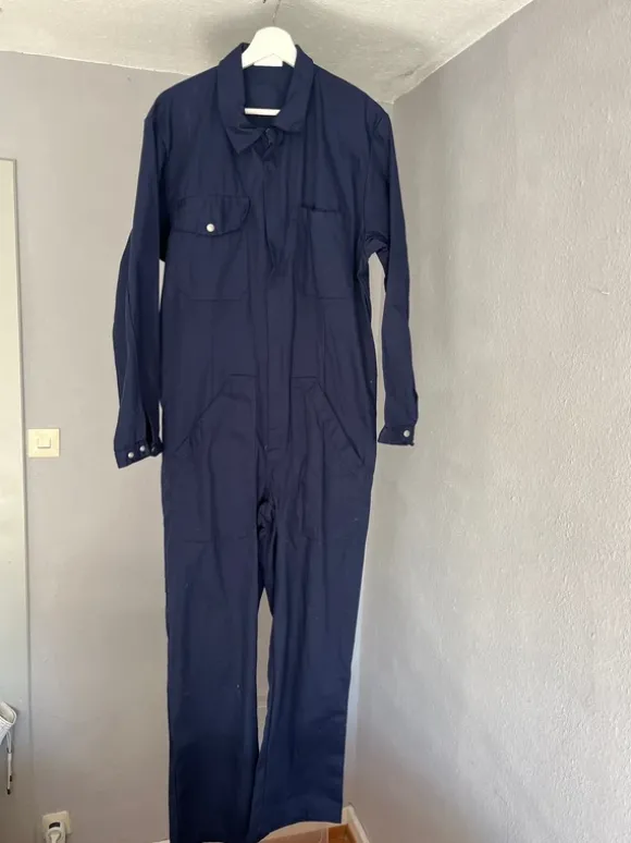 Langärmeliger Blaumann