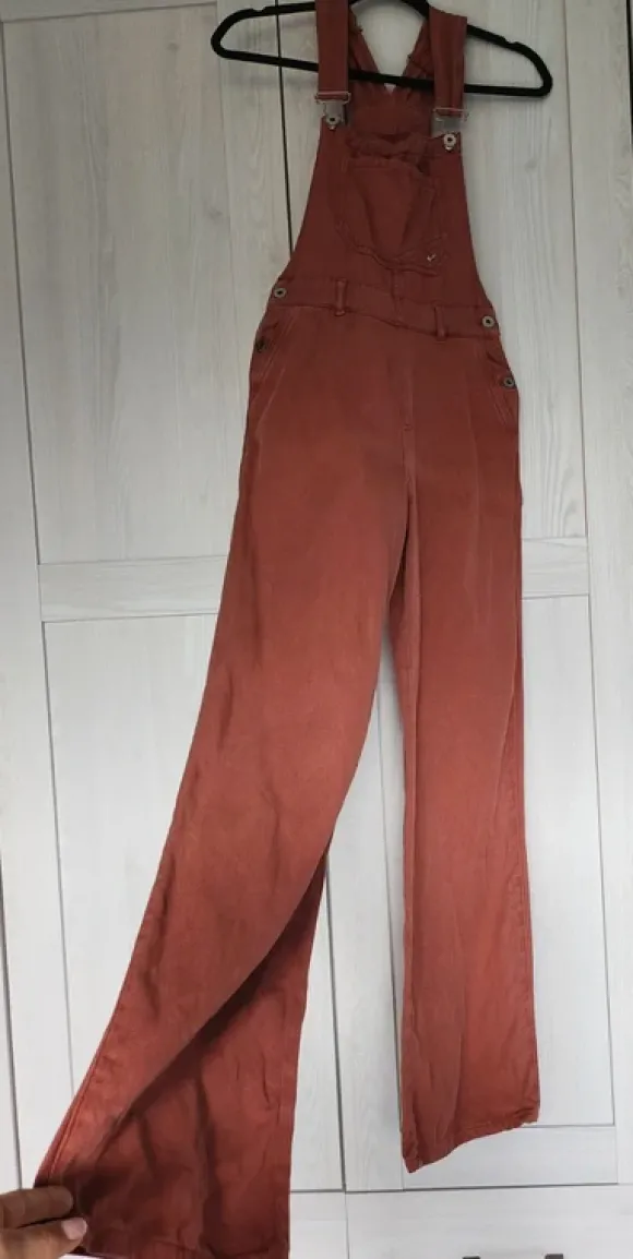 Latzhose