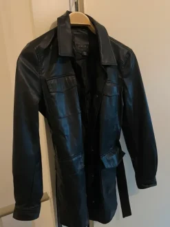 Leder Hemdjacke mit Gürtel