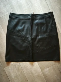 Lederrock Damen Gr. 42, *super Zustand*