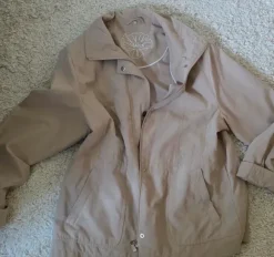Leichte Jacke