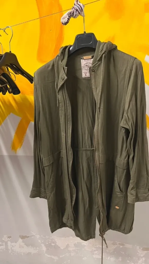 leichte StoffJacke