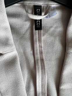 Leichter Blazer in einem zarten Rose