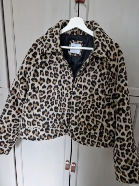 Leopard cropped jas / teddy jacket